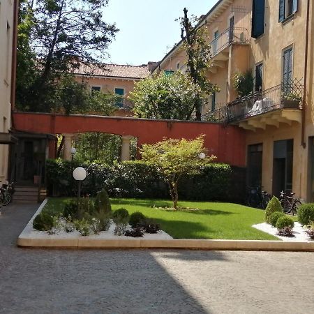 Castle View Lodge Intero Appartamento Verona Centro Storico Exterior foto
